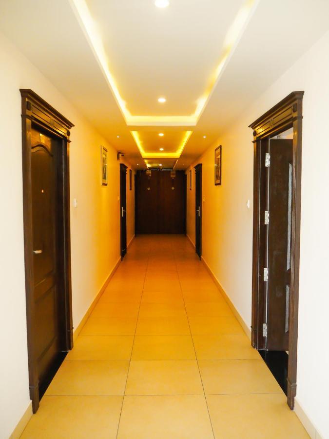 White Pearl Residency Hotel Pondicherry Exterior photo