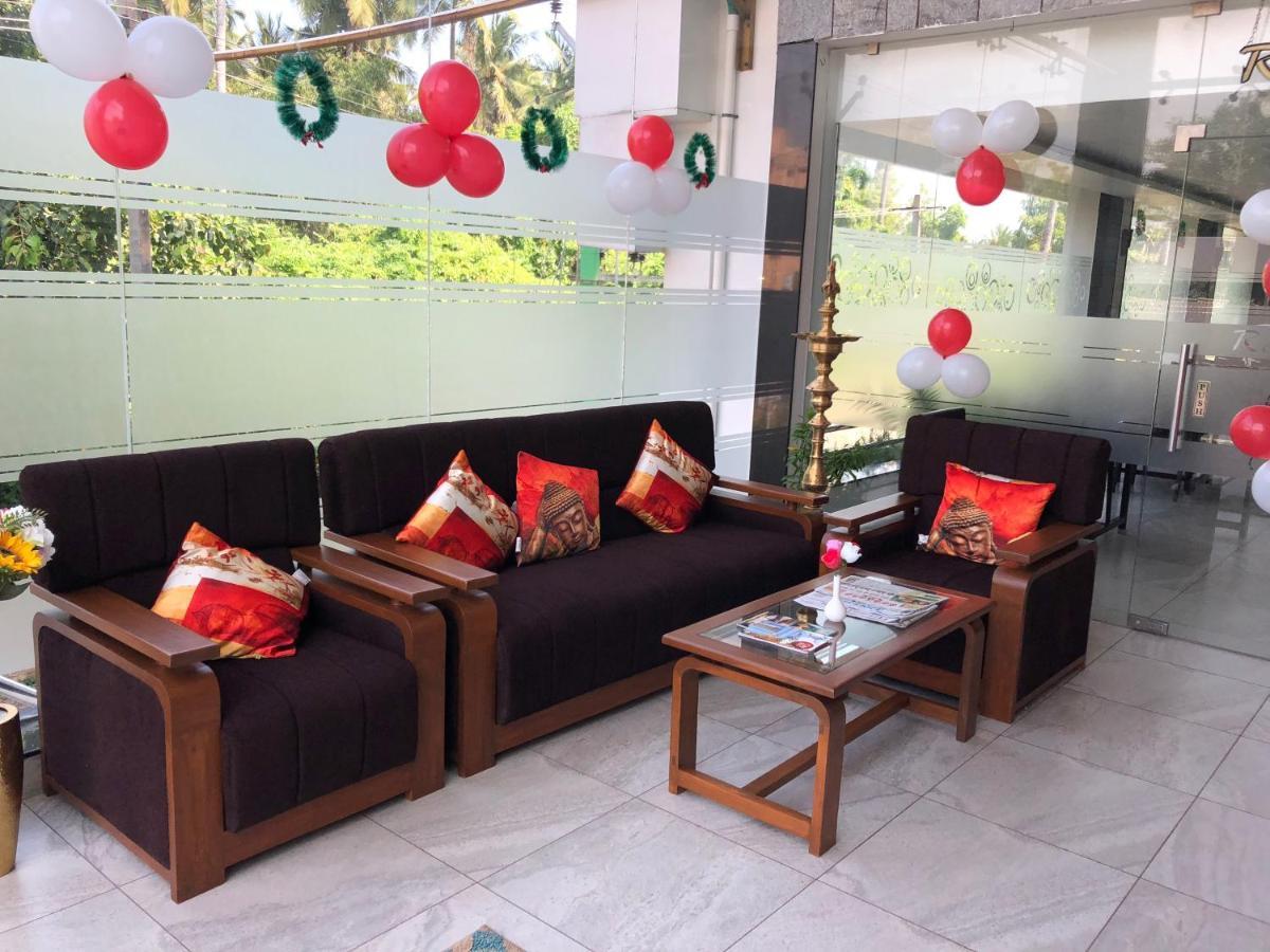 White Pearl Residency Hotel Pondicherry Exterior photo