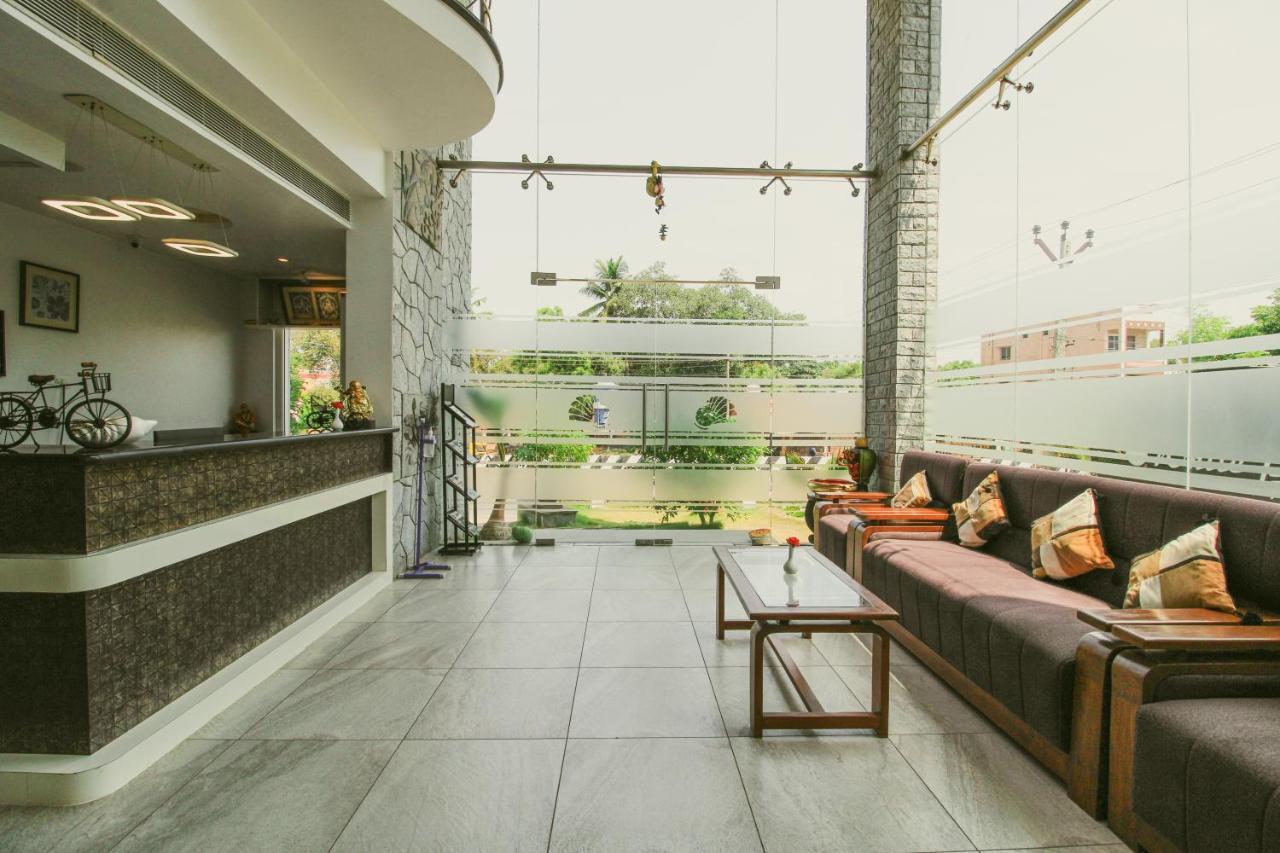 White Pearl Residency Hotel Pondicherry Exterior photo