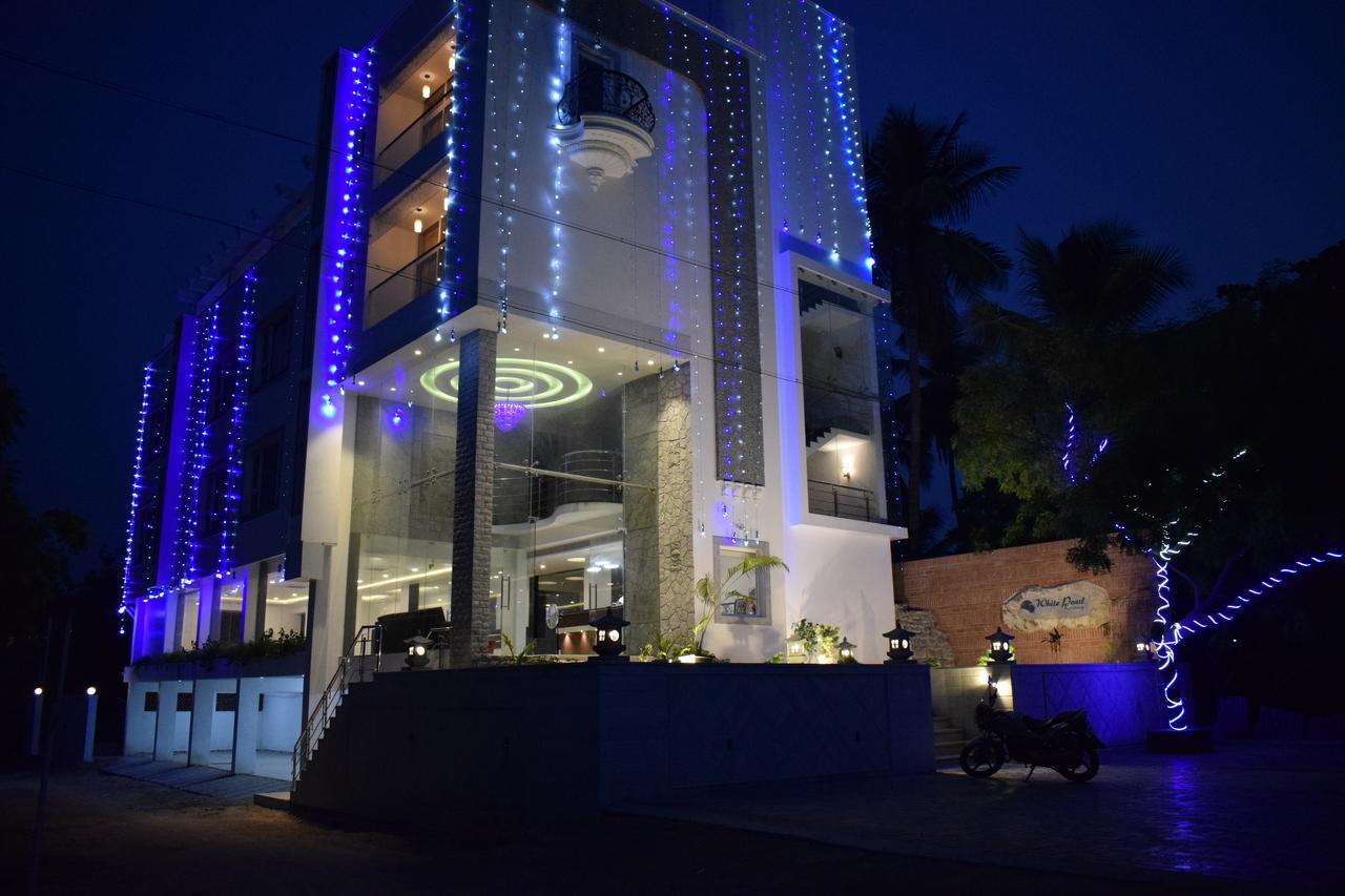 White Pearl Residency Hotel Pondicherry Exterior photo